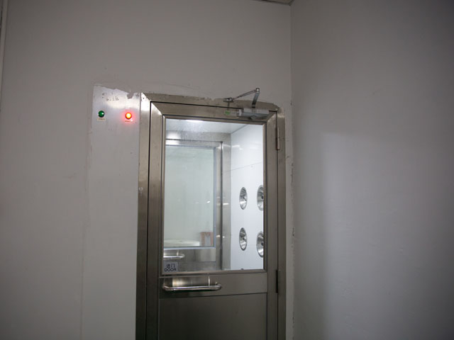 工廠設(shè)備